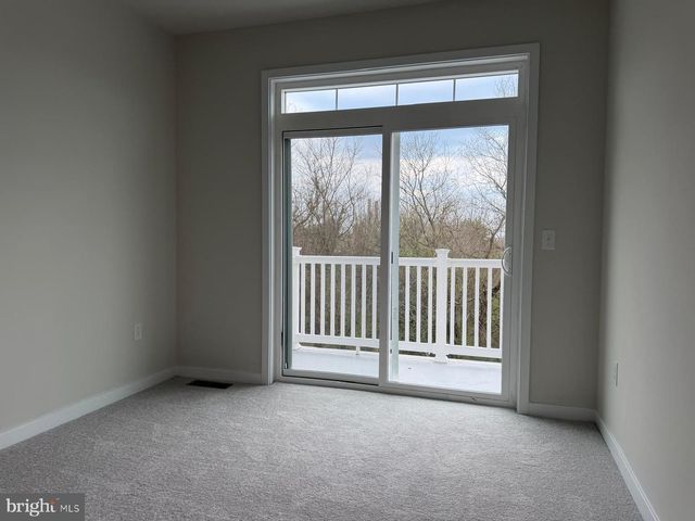 777 PLATINUM DR, Phoenixville, PA 19460