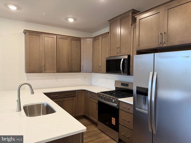 777 PLATINUM DR, Phoenixville, PA 19460