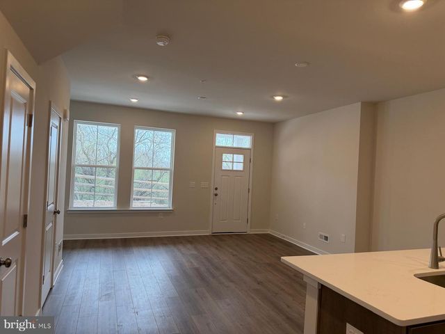 777 PLATINUM DR, Phoenixville, PA 19460