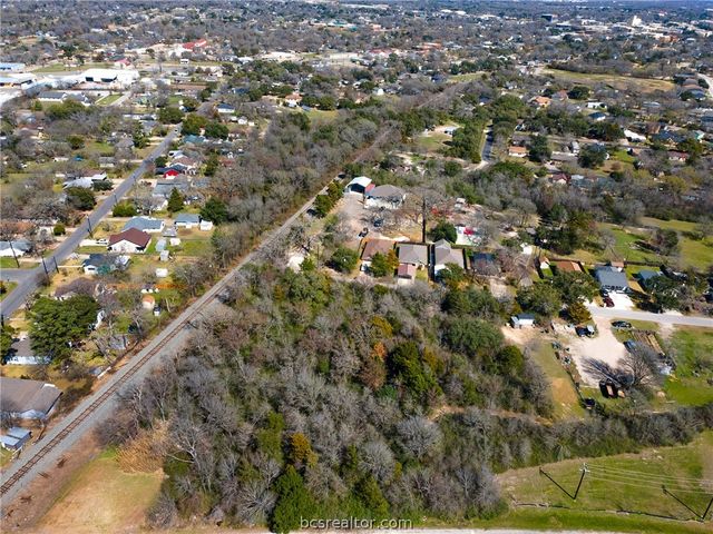 402 Wallace Street, Bryan, TX 77803