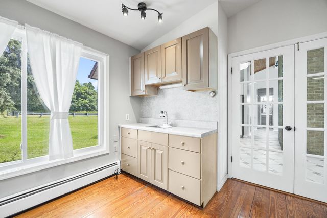 2370 US HWY 211 W, Luray, VA 22835