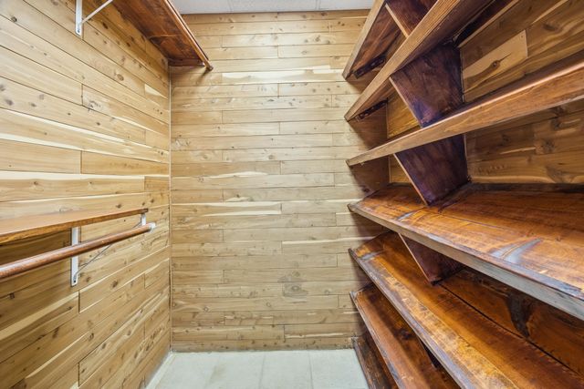 2370 US HWY 211 W, Luray, VA 22835