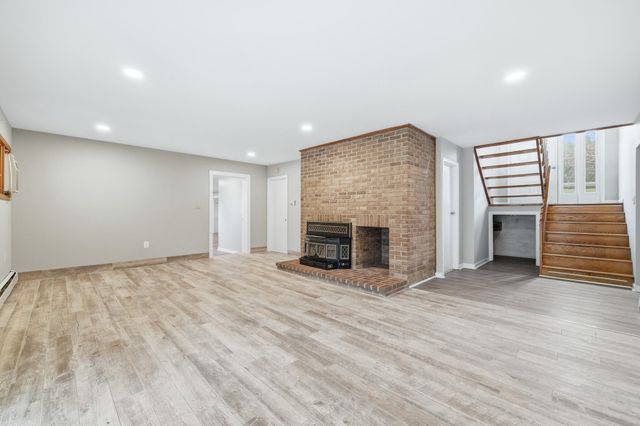 2370 US HWY 211 W, Luray, VA 22835