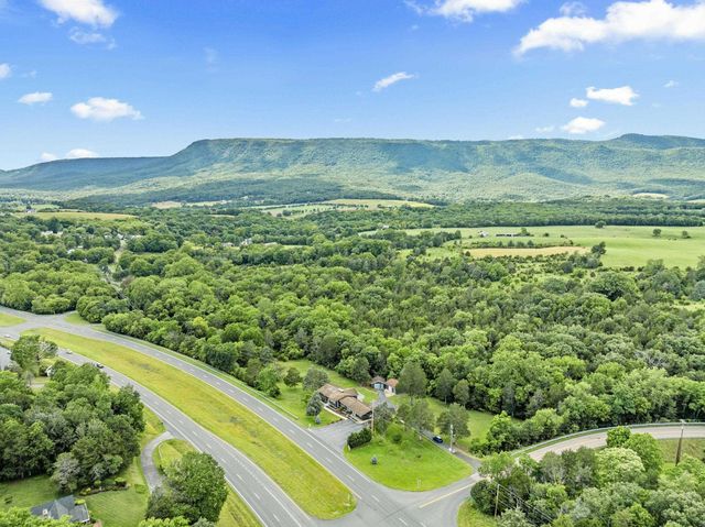 2370 US HWY 211 W, Luray, VA 22835