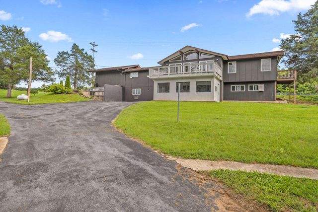 2370 US HWY 211 W, Luray, VA 22835