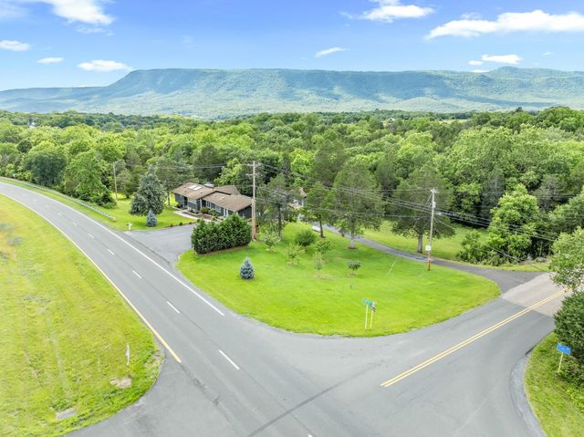 2370 US HWY 211 W, Luray, VA 22835