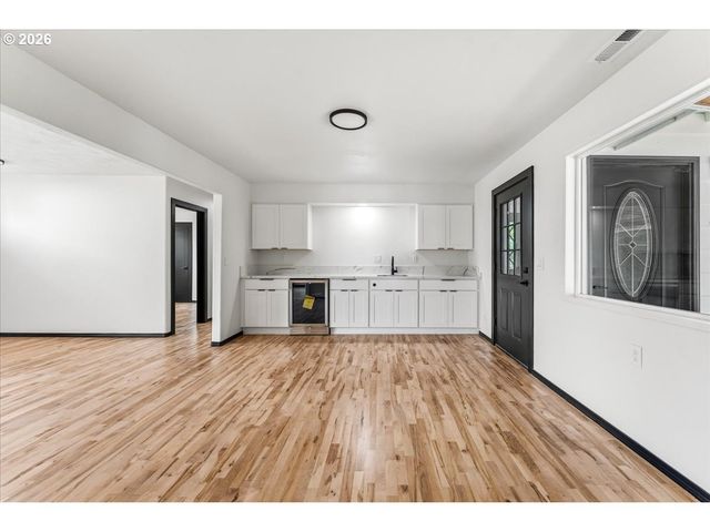 70453 COLUMBIA RIVER Hwy, Rainier, OR 97048