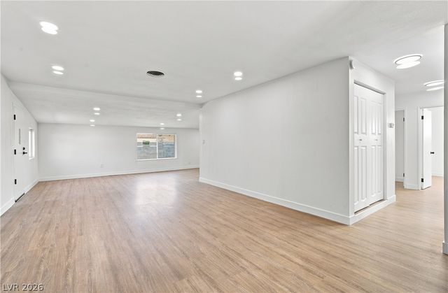 2000 Constantine Avenue, Las Vegas, NV 89101
