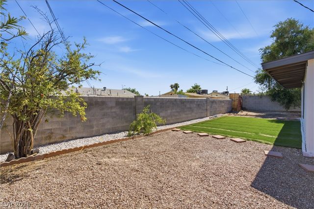 2000 Constantine Avenue, Las Vegas, NV 89101