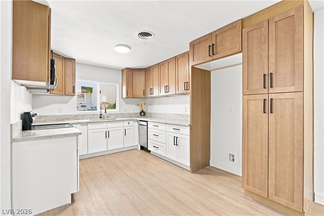 2000 Constantine Avenue, Las Vegas, NV 89101