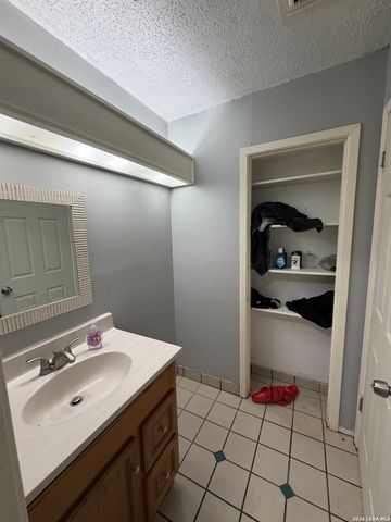 5903 Mariner St, San Antonio, TX 78242