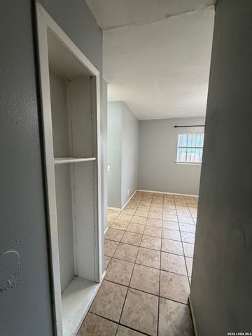 5903 Mariner St, San Antonio, TX 78242