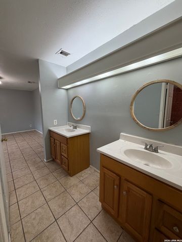 5903 Mariner St, San Antonio, TX 78242