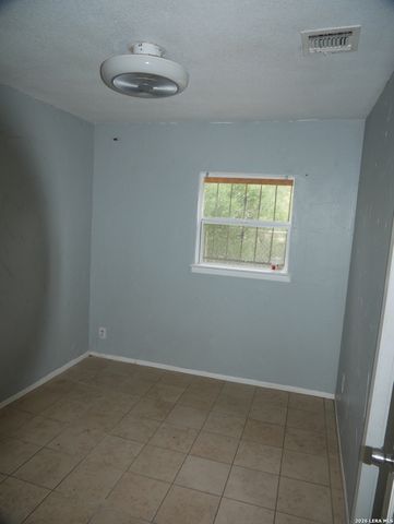 5903 Mariner St, San Antonio, TX 78242