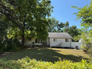 3245 Van Horn Road, Trenton, MI 48183