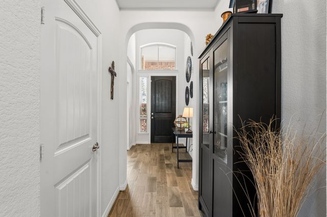 9920 Tule Lake Road, Fort Worth, TX 76177