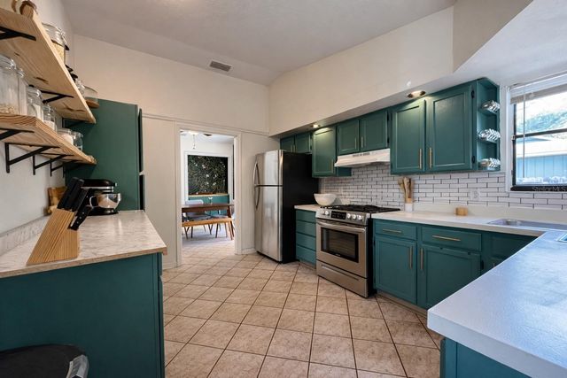 3721 NW 108TH COURT, Gainesville, FL 32606