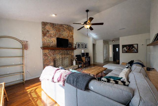 3721 NW 108TH COURT, Gainesville, FL 32606