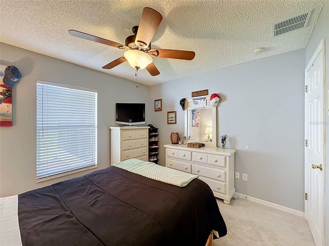 100 HALSTEAD DR, Davenport, FL 33897