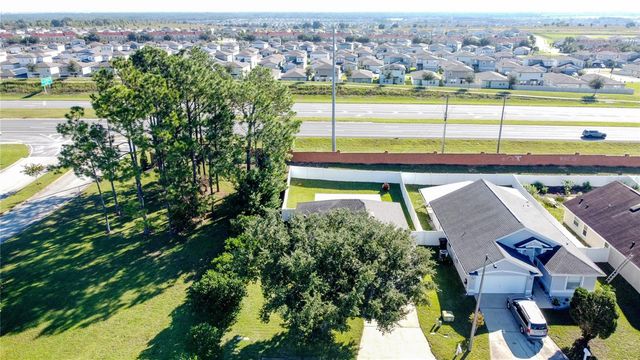 100 HALSTEAD DR, Davenport, FL 33897