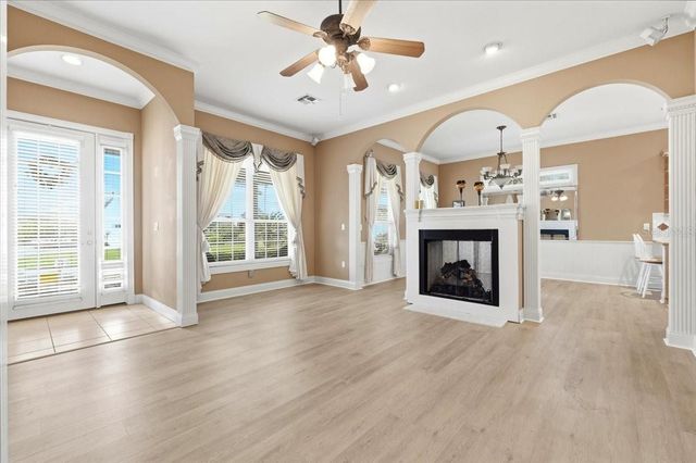 305 MOTORCOACH DRIVE S, Polk City, FL 33868