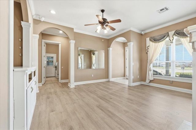 305 MOTORCOACH DRIVE S, Polk City, FL 33868