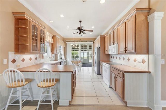 305 MOTORCOACH DRIVE S, Polk City, FL 33868