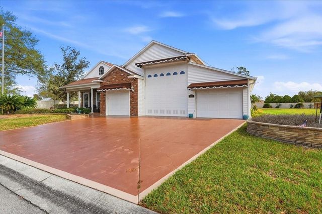 305 MOTORCOACH DRIVE S, Polk City, FL 33868