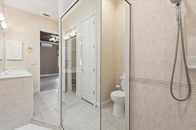 305 MOTORCOACH DRIVE S, Polk City, FL 33868