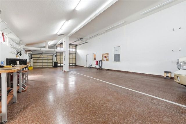 305 MOTORCOACH DRIVE S, Polk City, FL 33868