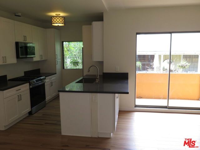 1022 N Croft Avenue 5, Los Angeles, CA 90069