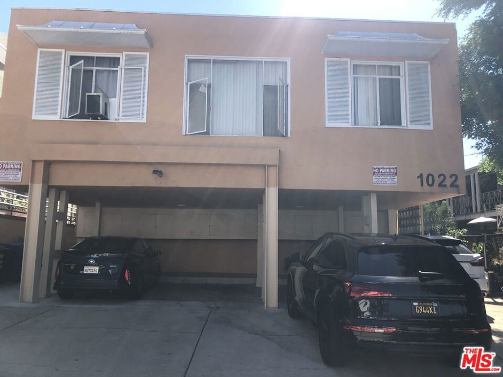 1022 N Croft Avenue 5, Los Angeles, CA 90069