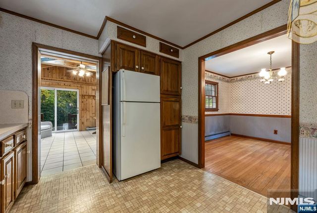13 Holiday Lane, West Milford, NJ 07480