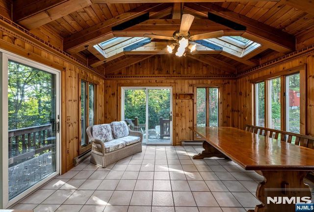 13 Holiday Lane, West Milford, NJ 07480