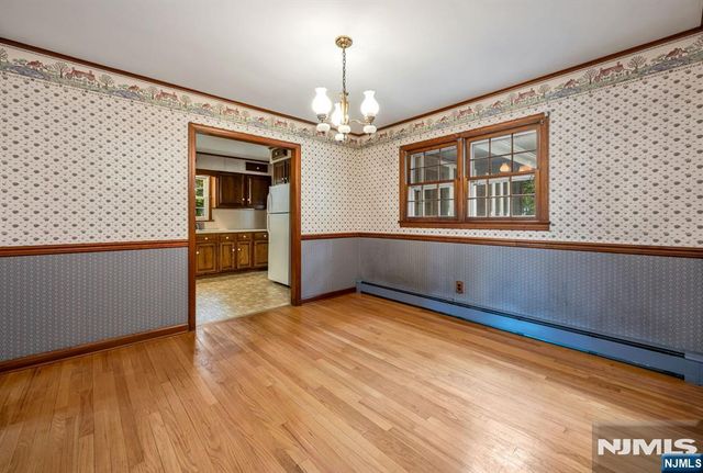 13 Holiday Lane, West Milford, NJ 07480