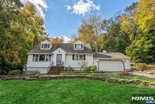 13 Holiday Lane, West Milford, NJ 07480