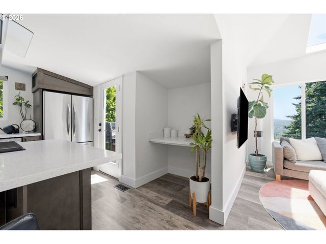 3810 Sw GROVER St, Portland, OR 97221