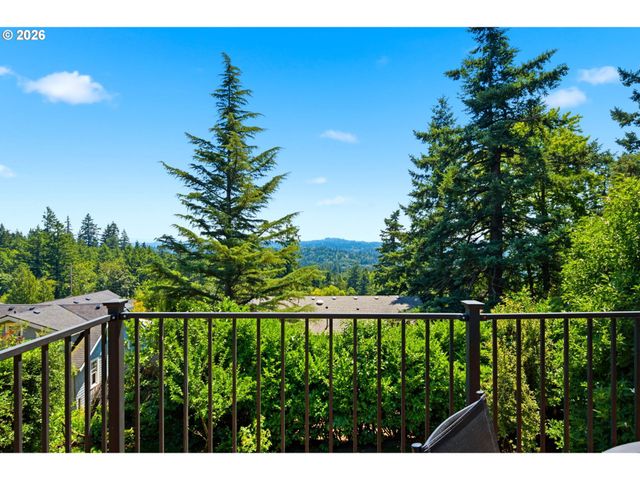 3810 Sw GROVER St, Portland, OR 97221