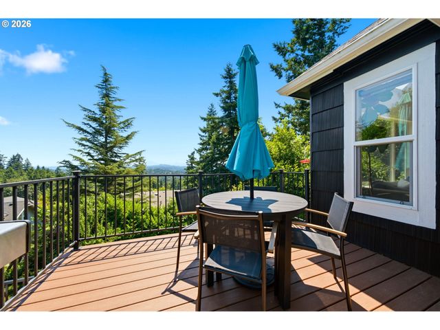 3810 Sw GROVER St, Portland, OR 97221