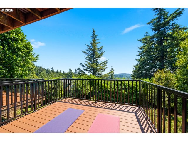 3810 Sw GROVER St, Portland, OR 97221