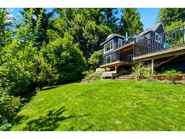 3810 Sw GROVER St, Portland, OR 97221