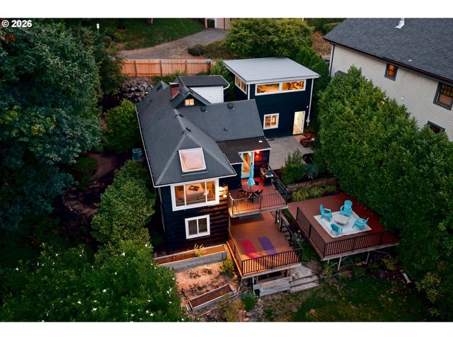 3810 Sw GROVER St, Portland, OR 97221