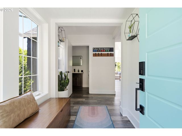 3810 Sw GROVER St, Portland, OR 97221