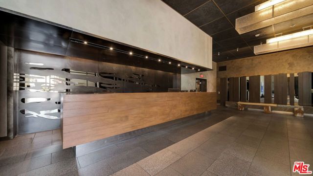 1755 Ocean Avenue 303, Santa Monica, CA 90401