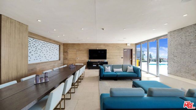 1755 Ocean Avenue 303, Santa Monica, CA 90401