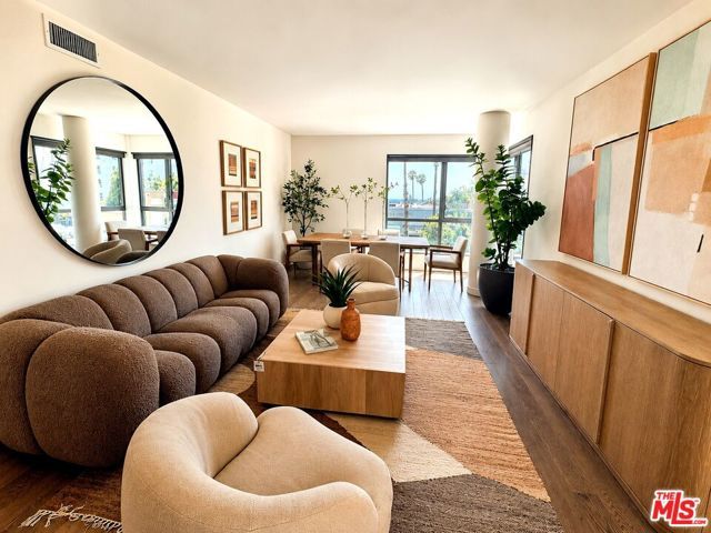 1755 Ocean Avenue 303, Santa Monica, CA 90401