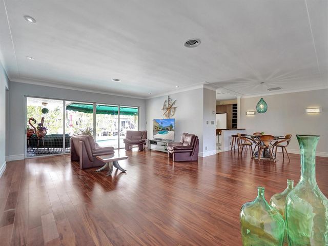 3811 NE 26th Avenue, Lighthouse Point, FL 33064