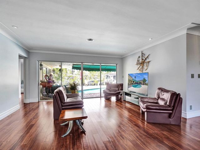 3811 NE 26th Avenue, Lighthouse Point, FL 33064