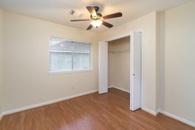 5306 Acorn Court Court, League City, TX 77573