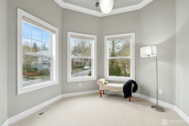 2411 30th Avenue NE, Issaquah, WA 98029